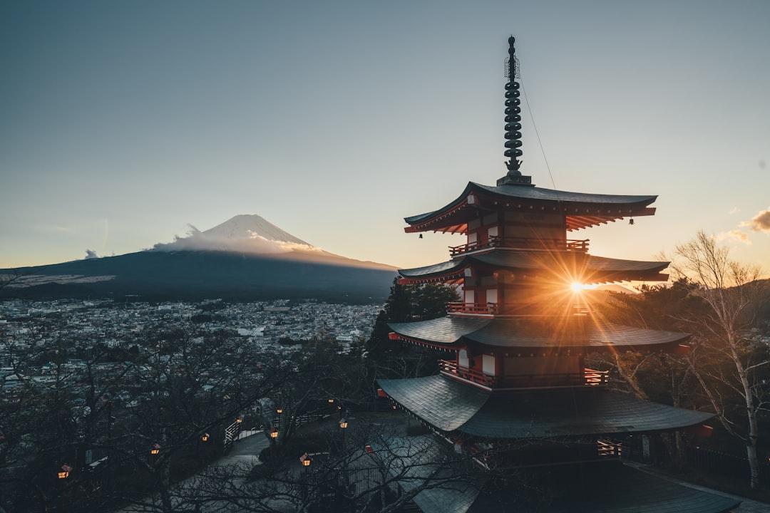 Temple, Fujisan and Sun.