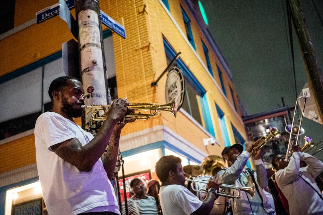 Frenchmen Street is overflowing with amazing musicians, those who have regular standing gigs at the bars up and down the street and even the younger generation musicians who come out to busk during the busy hours of Frenchmen Street. These musicians don't even let a little rain stop them from performing.